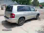 2006 Toyota Highlander z VIN JTEGD21AX60139594, wystawiony jako IAAI lot #42473393 z przebiegiem 210 409 mil mil oraz . Historia ofert i sprzedaży dostępna na DreamBid. Obrazek 4.