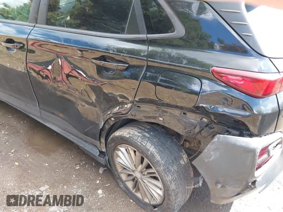 ✅ 2018 Hyundai Kona SEL • VIN: KM8K62AA8JU082396 • Лот: 43311530. Опубликован ранее на IAAI с пробегом 172 041 миль. Бесплатный доступ к архиву аукционных продаж из США и подробный отчёт об истории автомобиля на DreamBid. Изображение 6.