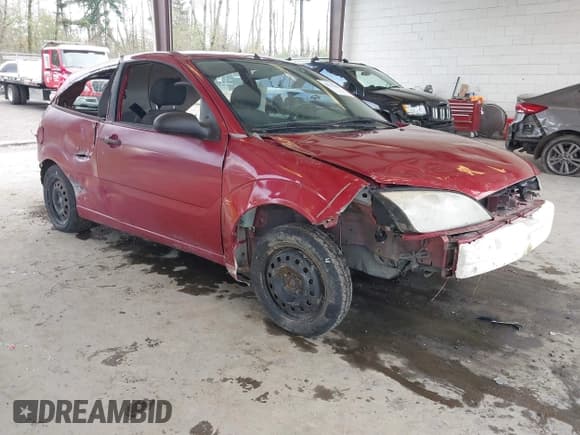 ✅ 2005 Ford Focus S • VIN: 3FAFP31NX5R102792 • Lot: 43792506. Listed on IAAI with Not provided. Free auction sales archive from the USA and detailed vehicle history report at DreamBid. Image 1.