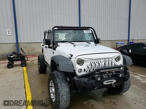 ✅ 2018 Jeep Wrangler Unlimited Sport S • VIN: 1C4BJWDG3JL907759 • Lot: 81500305. Wystawiony na Copart z przebiegiem 75 309 mil. Bezpłatny archiwum sprzedaży aukcyjnych z USA i szczegółowy raport historii pojazdu na DreamBid. Zdjęcie 15.