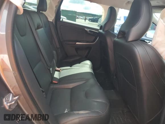 ✅ 2017 Volvo XC60 Dynamic • VIN: YV449MRR6H2002302 • Лот: 52805655. Опубликован ранее на Copart с пробегом 36 579 миль. Бесплатный доступ к архиву аукционных продаж из США и подробный отчёт об истории автомобиля на DreamBid. Изображение 11.