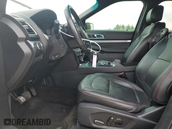 ✅ 2016 Ford Explorer Sport • VIN: 1FM5K8GT0GGC66324 • Lot: 61000015. Wystawiony na Copart z przebiegiem 133 919 mil. Bezpłatny archiwum sprzedaży aukcyjnych z USA i szczegółowy raport historii pojazdu na DreamBid. Zdjęcie 7.