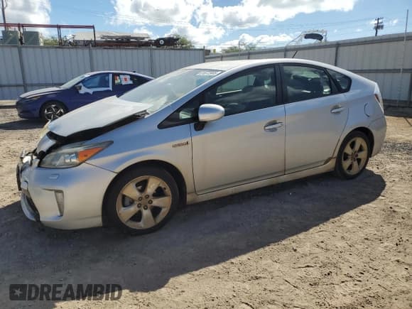 ✅ 2015 Toyota Prius Two • VIN: JTDKN3DU5F0452057 • Lot: 81672905. Listed on Copart with 198,257 mi. Free auction sales archive from the USA and detailed vehicle history report at DreamBid. Image 1.
