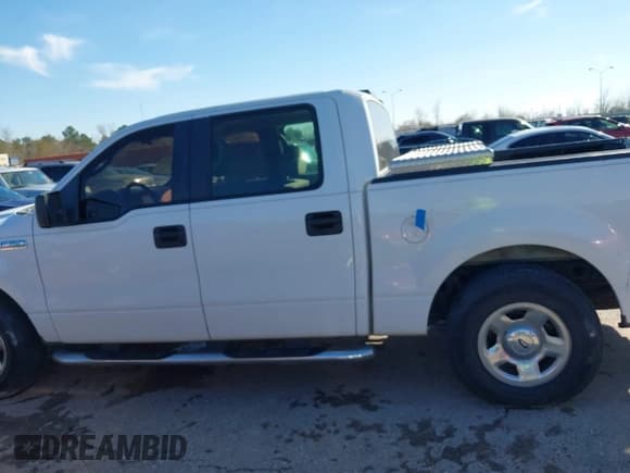 ✅ 2008 Ford F-150 XL • VIN: 1FTRW12W08FB89898 • Lot: 41367336. Listed on IAAI with 323,488 mi. Free auction sales archive from the USA and detailed vehicle history report at DreamBid. Image 14.
