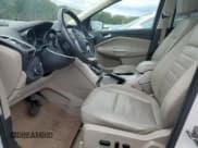 ✅ 2013 Ford Escape SEL • VIN: 1FMCU9H99DUC96042 • Lot: 82474005. Wystawiony na Copart z przebiegiem Nie podano. Bezpłatny archiwum sprzedaży aukcyjnych z USA i szczegółowy raport historii pojazdu na DreamBid. Zdjęcie 7.