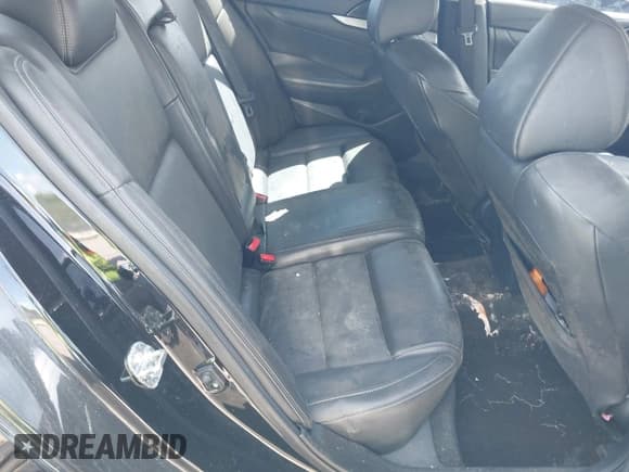 ✅ 2017 Nissan Maxima SV • VIN: 1N4AA6AP8HC400663 • Лот: 40285351. Опубликован ранее на IAAI с пробегом 72 583 миль. Бесплатный доступ к архиву аукционных продаж из США и подробный отчёт об истории автомобиля на DreamBid. Изображение 8.