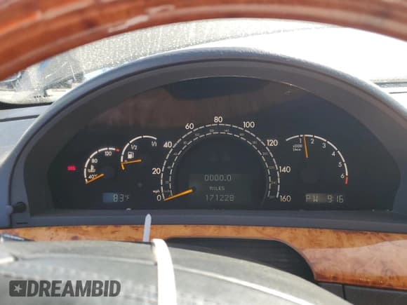 ✅ 2001 Mercedes-Benz S 320/430/500 • VIN: WDBNG75J11A169563 • Lot: 69849935. Wystawiony na Copart z przebiegiem 171 228 mil. Bezpłatny archiwum sprzedaży aukcyjnych z USA i szczegółowy raport historii pojazdu na DreamBid. Zdjęcie 9.