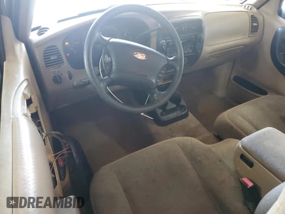 ✅ 2001 Ford Ranger XL Fleet • VIN: 1FTZR15E01PA72364 • Лот: 70666805. Опубликован ранее на Copart с пробегом 82 758 миль. Бесплатный доступ к архиву аукционных продаж из США и подробный отчёт об истории автомобиля на DreamBid. Изображение 8.