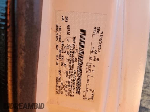 ✅ 2006 Ford Econoline Cargo • VIN: 1FTRE14W26DA37582 • Lot: 85396465. Wystawiony na Copart z przebiegiem 99 922 mil. Bezpłatny archiwum sprzedaży aukcyjnych z USA i szczegółowy raport historii pojazdu na DreamBid. Zdjęcie 12.