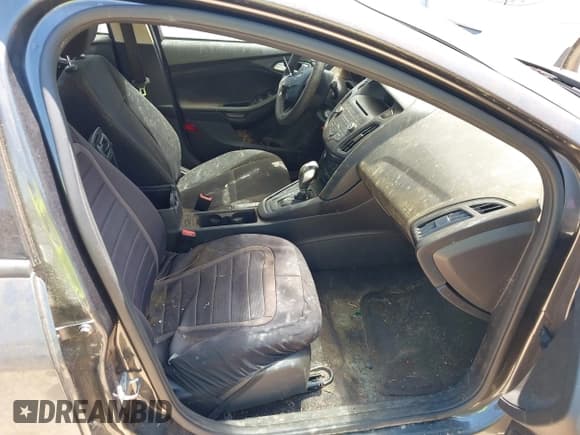 ✅ 2015 Ford Focus SE • VIN: 1FADP3F2XFL228561 • Lot: 42796493. Listed on IAAI with 181,608 mi. Free auction sales archive from the USA and detailed vehicle history report at DreamBid. Image 5.