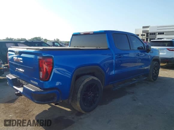 ✅ 2022 GMC Sierra 1500 Elevation • VIN: 3GTPHCEK0NG688006 • Lot: 43004066. Listed on IAAI with 45,634 mi. Free auction sales archive from the USA and detailed vehicle history report at DreamBid. Image 4.
