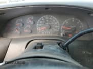 ✅ 1998 Ford F-250 • VIN: 1FTPX28L6WKB05420 • Lot: 72421204. Listed on Copart with 166,399 mi. Free auction sales archive from the USA and detailed vehicle history report at DreamBid. Image 9.