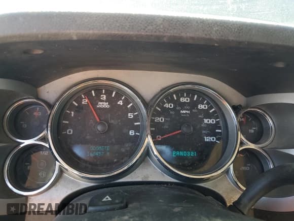 ✅ 2007 Chevrolet Silverado 1500 Work Truck • VIN: 1GCEC19J47E583877 • Lot: 54239315. Listed on Copart with 168,457 mi. Free auction sales archive from the USA and detailed vehicle history report at DreamBid. Image 9.