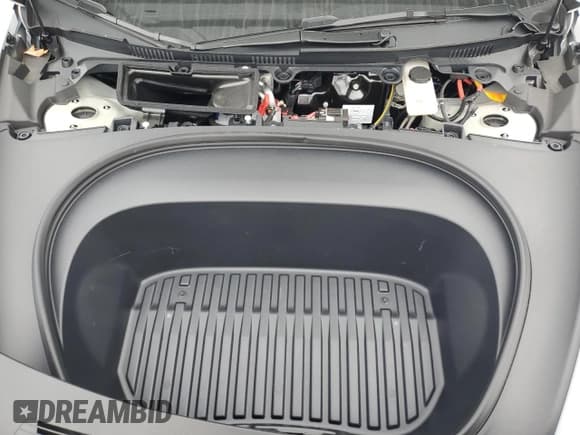 ✅ 2025 Tesla Model 3 Long Range • VIN: 5YJ3E1EAXSF021612 • Lot: 80557135. Listed on Copart with 2,315 mi. Free auction sales archive from the USA and detailed vehicle history report at DreamBid. Image 11.