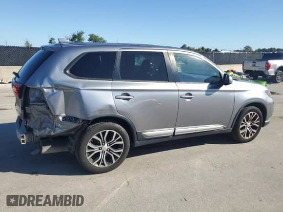 2017 Mitsubishi Outlander SE с VIN JA4AD3A36HZ047120, выставлен на аукционе Copart как лот 86669545 с пробегом 121 539 миль миль и Списание • Salvage title. История ставок и продаж доступна на DreamBid. Изображение 3.