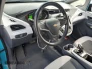 ✅ 2020 Chevrolet Bolt EV LT • VIN: 1G1FY6S03L4133361 • Lot: 76119564. Wystawiony na Copart z przebiegiem 27 234 mil. Bezpłatny archiwum sprzedaży aukcyjnych z USA i szczegółowy raport historii pojazdu na DreamBid. Zdjęcie 8.