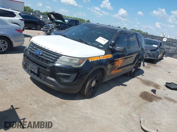 ✅ 2017 Ford Police Interceptor Utility • VIN: 1FM5K8AT8HGE30624 • Лот: 43297081. Опубликован ранее на IAAI с пробегом 149 664 миль. Бесплатный доступ к архиву аукционных продаж из США и подробный отчёт об истории автомобиля на DreamBid. Изображение 17.