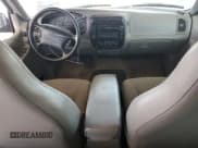 ✅ 1999 Ford Explorer XL • VIN: 1FMZU32X5XZB11796 • Lot: 81100145. Wystawiony na Copart z przebiegiem 260 195 mil. Bezpłatny archiwum sprzedaży aukcyjnych z USA i szczegółowy raport historii pojazdu na DreamBid. Zdjęcie 8.