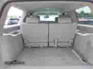 2014 Chevrolet Suburban LT z VIN 1GNSCJE07ER241238, wystawiony jako IAAI lot #42280316 z przebiegiem 168 704 mil mil oraz . Historia ofert i sprzedaży dostępna na DreamBid. Obrazek 18.