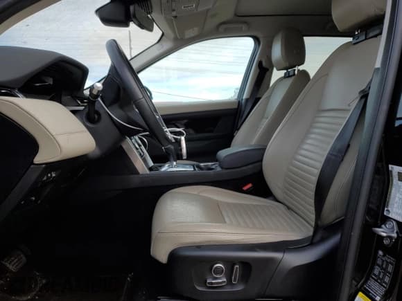 ✅ 2021 Land Rover Discovery Sport SE • VIN: SALCP2FX6MH885944 • Lot: 41537025. Wystawiony na Copart z przebiegiem 53 871 mil. Bezpłatny archiwum sprzedaży aukcyjnych z USA i szczegółowy raport historii pojazdu na DreamBid. Zdjęcie 7.