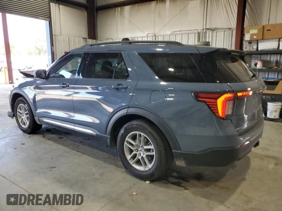 ✅ 2025 Ford Explorer Active • VIN: 1FMUK7DH7SGA64594 • Lot: 80173985. Listed on Copart with 7,766 mi. Free auction sales archive from the USA and detailed vehicle history report at DreamBid. Image 2.