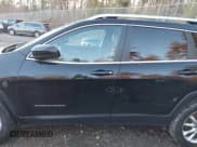 ✅ 2017 Jeep Cherokee Limited • VIN: 1C4PJMDS5HD224478 • Lot: 41217585. Wystawiony na IAAI z przebiegiem 71 786 mil. Bezpłatny archiwum sprzedaży aukcyjnych z USA i szczegółowy raport historii pojazdu na DreamBid. Zdjęcie 14.