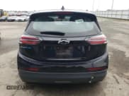 ✅ 2023 Chevrolet Bolt EV 2LT • VIN: 1G1FX6S03P4190569 • Lot: 86871884. Wystawiony na Copart z przebiegiem Nie podano. Bezpłatny archiwum sprzedaży aukcyjnych z USA i szczegółowy raport historii pojazdu na DreamBid. Zdjęcie 6.
