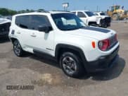 ✅ 2018 Jeep Renegade Sport • VIN: ZACCJBAB3JPH30955 • Lot: 42332330. Wystawiony na IAAI z przebiegiem 146 759 mil. Bezpłatny archiwum sprzedaży aukcyjnych z USA i szczegółowy raport historii pojazdu na DreamBid. Zdjęcie 1.