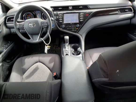 2020 Toyota Camry Hybrid LE with VIN 4T1C31AK3LU534774, listed as a Copart auction lot 84705715 with 47,851 mi miles and Salvage title. Bid and sale history available at DreamBid. Image 8.