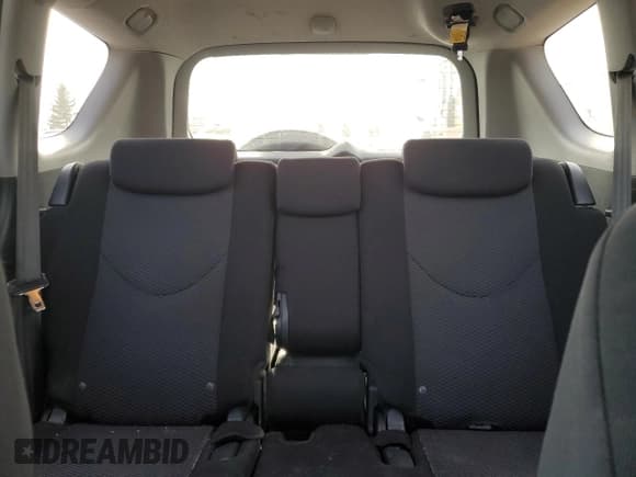 ✅ 2010 Toyota RAV4 Sport • VIN: 2T3RF4DV2AW035073 • Лот: 51461305. Опубликован ранее на Copart с пробегом 257 441 миль. Бесплатный доступ к архиву аукционных продаж из США и подробный отчёт об истории автомобиля на DreamBid. Изображение 10.