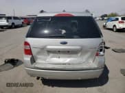 ✅ 2007 Ford Freestyle Limited • VIN: 1FMDK06197GA29747 • Лот: 50314385. Опубликован ранее на Copart с пробегом 135 032 миль. Бесплатный доступ к архиву аукционных продаж из США и подробный отчёт об истории автомобиля на DreamBid. Изображение 6.