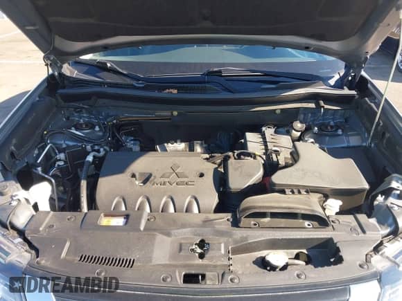 2019 Mitsubishi Outlander ES с VIN JA4AZ3A35KJ002287, выставлен на аукционе IAAI как лот 42815580 с пробегом 43 637 миль миль и . История ставок и продаж доступна на DreamBid. Изображение 10.