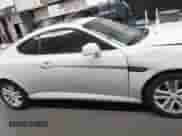 2008 Hyundai Tiburon GS с VIN KMHHM66D98U280005, выставлен на аукционе IAAI как лот 42580014 с пробегом 267 858 миль миль и . История ставок и продаж доступна на DreamBid. Изображение 13.
