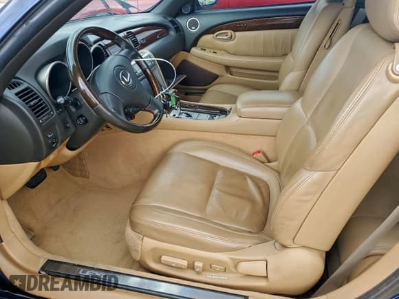 ✅ 2006 Lexus SC 430 • VIN: JTHFN48Y869007715 • Lot: 94679225. Wystawiony na Copart z przebiegiem 166 345 mil. Bezpłatny archiwum sprzedaży aukcyjnych z USA i szczegółowy raport historii pojazdu na DreamBid. Zdjęcie 7.