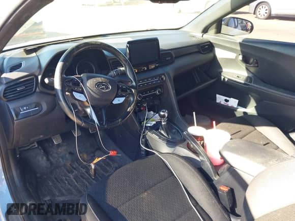 2019 Hyundai Veloster N z VIN KMHT36AH3KU002005, wystawiony jako IAAI lot #41499062 z przebiegiem 91 012 mil mil oraz . Historia ofert i sprzedaży dostępna na DreamBid. Obrazek 13.