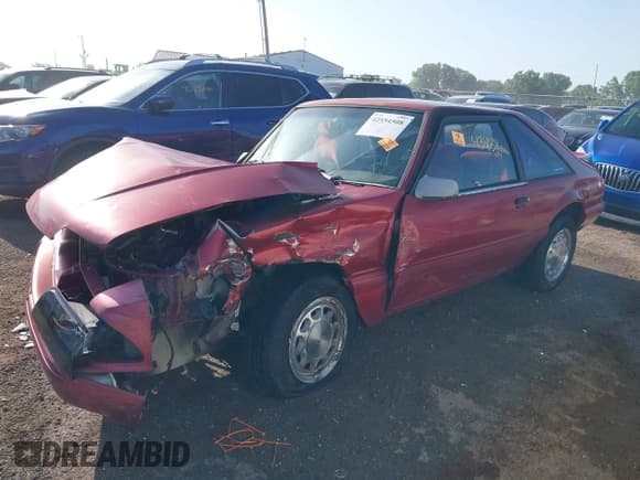 ✅ 1993 Ford Mustang LX • VIN: 1FACP41M2PF197168 • Lot: 42554508. Listed on IAAI with 43,438 mi. Free auction sales archive from the USA and detailed vehicle history report at DreamBid. Image 6.
