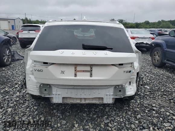 ✅ 2021 Volvo V60 • VIN: YV4102WK7M1078426 • Lot: 63645835. Wystawiony na Copart z przebiegiem 20 759 mil. Bezpłatny archiwum sprzedaży aukcyjnych z USA i szczegółowy raport historii pojazdu na DreamBid. Zdjęcie 6.