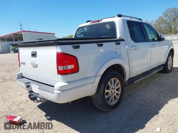 ✅ 2007 Ford Explorer Sport Trac Limited • VIN: 1FMEU33887UA07578 • Лот: 41777150. Опубликован ранее на IAAI с пробегом 221 223 миль. Бесплатный доступ к архиву аукционных продаж из США и подробный отчёт об истории автомобиля на DreamBid. Изображение 4.