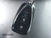 ✅ 2018 Chevrolet Bolt EV LT • VIN: 1G1FW6S00J4138293 • Lot: 41996487. Wystawiony na IAAI z przebiegiem 72 423 mil. Bezpłatny archiwum sprzedaży aukcyjnych z USA i szczegółowy raport historii pojazdu na DreamBid. Zdjęcie 11.