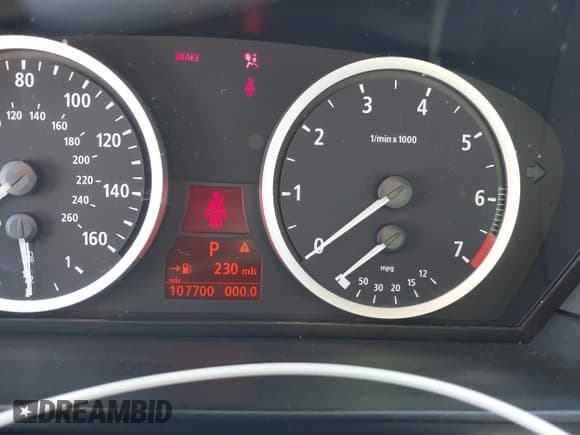 ✅ 2005 BMW 5 Series 530i • VIN: WBANA735X5B818248 • Lot: 42929230. Wystawiony na IAAI z przebiegiem 107 700 mil. Bezpłatny archiwum sprzedaży aukcyjnych z USA i szczegółowy raport historii pojazdu na DreamBid. Zdjęcie 7.