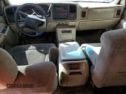 ✅ 2001 Chevrolet Suburban LS • VIN: 1GNEC16T61J224445 • Лот: 45307545. Опубликован ранее на Copart с пробегом 353 264 миль. Бесплатный доступ к архиву аукционных продаж из США и подробный отчёт об истории автомобиля на DreamBid. Изображение 8.