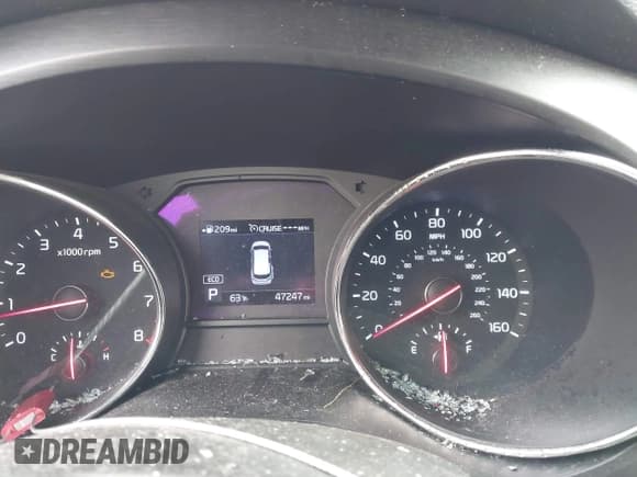 ✅ 2021 Kia Sedona LX • VIN: KNDMB5C11M6675162 • Lot: 42115570. Listed on IAAI with 47,247 mi. Free auction sales archive from the USA and detailed vehicle history report at DreamBid. Image 7.