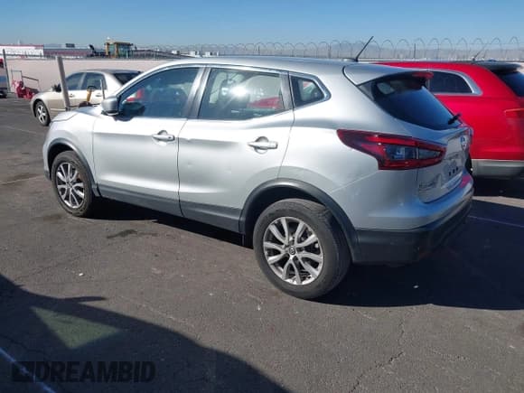 ✅ 2021 Nissan Rogue S • VIN: JN1BJ1AVXMW301922 • Lot: 43490224. Wystawiony na IAAI z przebiegiem 135 487 mil. Bezpłatny archiwum sprzedaży aukcyjnych z USA i szczegółowy raport historii pojazdu na DreamBid. Zdjęcie 3.