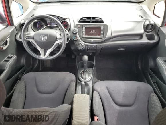 ✅ 2012 Honda Fit Sport • VIN: JHMGE8H68CC017105 • Lot: 61013225. Wystawiony na Copart z przebiegiem 164 194 mil. Bezpłatny archiwum sprzedaży aukcyjnych z USA i szczegółowy raport historii pojazdu na DreamBid. Zdjęcie 8.