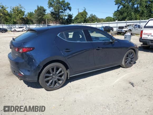 ✅ 2020 Mazda 3 Premium • VIN: JM1BPANM3L1172608 • Lot: 71394315. Listed on Copart with 71,231 mi. Free auction sales archive from the USA and detailed vehicle history report at DreamBid. Image 3.