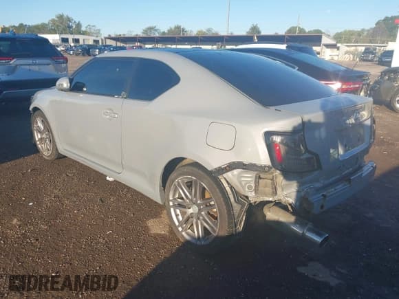 ✅ 2013 Scion tC • VIN: JTKJF5C74D3057890 • Lot: 43337109. Wystawiony na IAAI z przebiegiem 83 949 mil. Bezpłatny archiwum sprzedaży aukcyjnych z USA i szczegółowy raport historii pojazdu na DreamBid. Zdjęcie 3.