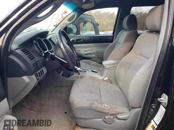 ✅ 2008 Toyota Tacoma • VIN: 5TELU42N88Z488515 • Lot: 91307015. Listed on Copart with 255,962 mi. Free auction sales archive from the USA and detailed vehicle history report at DreamBid. Image 7.