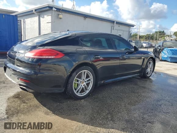 ✅ 2014 Porsche Panamera • VIN: WP0AA2A71EL013905 • Лот: 81370195. Опубликован ранее на Copart с пробегом 136 202 миль. Бесплатный доступ к архиву аукционных продаж из США и подробный отчёт об истории автомобиля на DreamBid. Изображение 3.