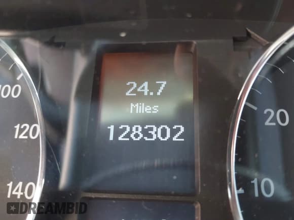 ✅ 2006 Mercedes-Benz C 230 Sport • VIN: WDBRF52H86F752734 • Lot: 42532783. Listed on IAAI with 128,302 mi. Free auction sales archive from the USA and detailed vehicle history report at DreamBid. Image 15.