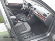 ✅ 2013 Volkswagen Passat SEL Premium • VIN: 1VWCN7A32DC116219 • Lot: 43232947. Listed on IAAI with 158,468 mi. Free auction sales archive from the USA and detailed vehicle history report at DreamBid. Image 5.